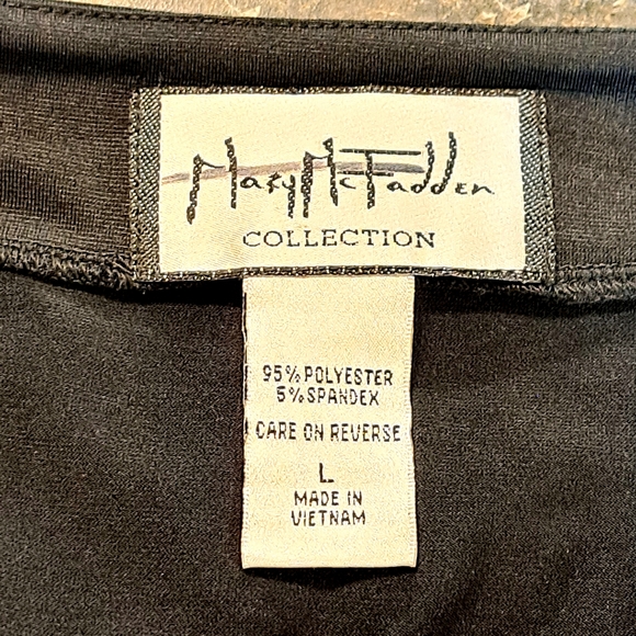 Mary McFadden Collection Black Stretch Shift Dress - Picture 7 of 8